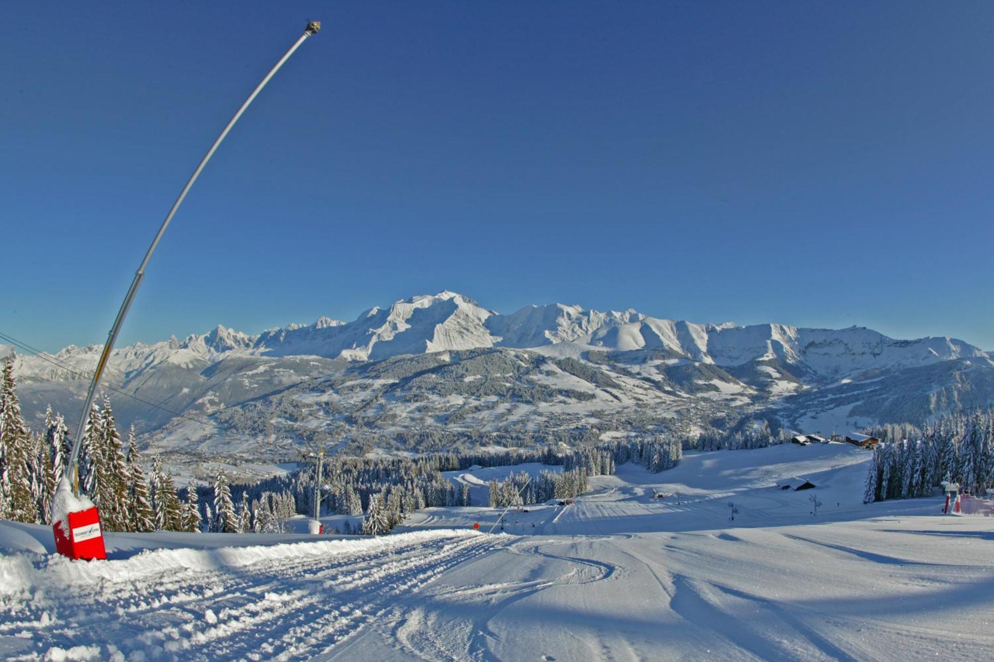 Hotel Le Caprice Des Neiges กงบลู ภายนอก รูปภาพ