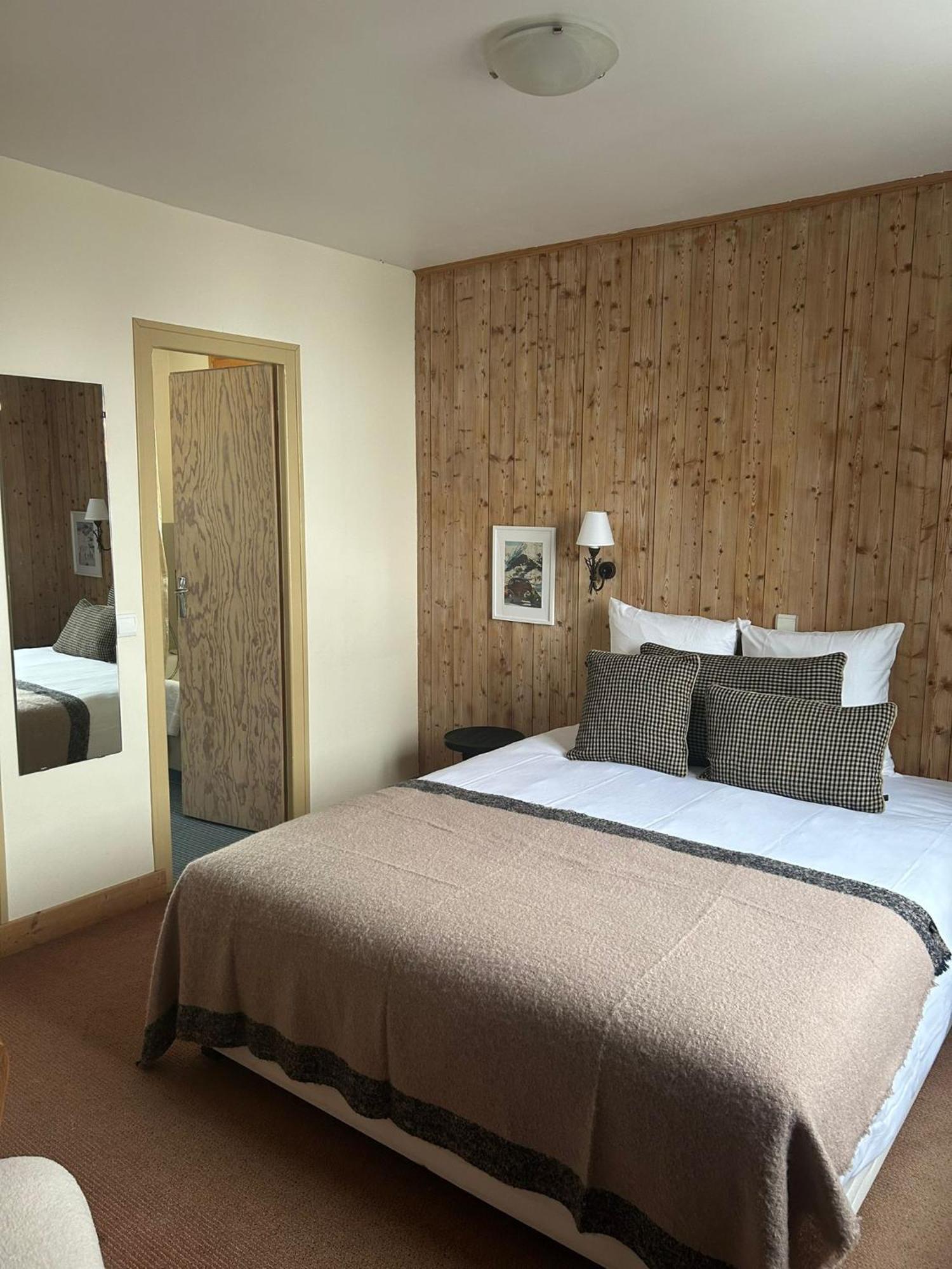 Hotel Le Caprice Des Neiges กงบลู ภายนอก รูปภาพ